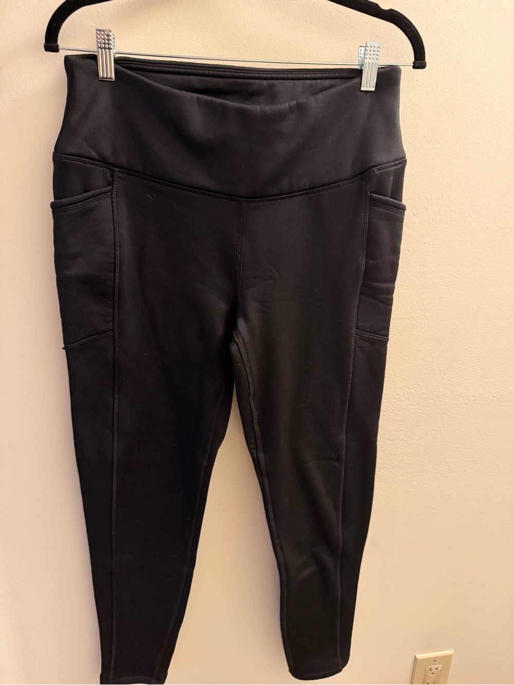 Avalanche Women's Black High-Waist Leggings with Side Pockets